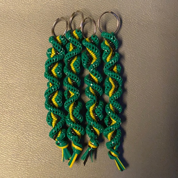 Set of four Jamaican colored rexlace keychains ❤️🇯🇲 - Picture 1 of 1